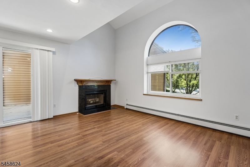 8 Faesch Ct Property Photo 6