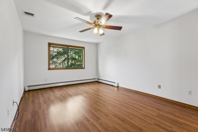 8 Faesch Ct Property Photo 11