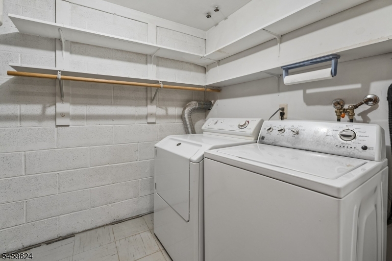 8 Faesch Ct Property Photo 14