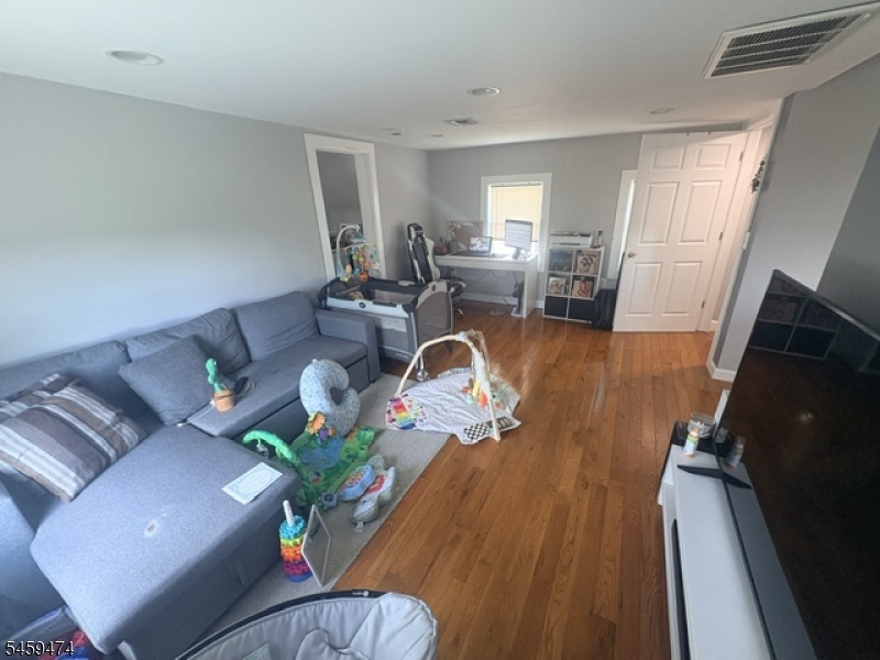 222 Boston Ave Property Photo 5