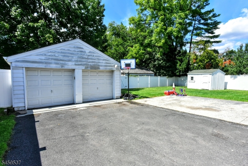 420 S Prospect Ave 1240 Property Photo 4