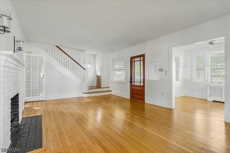 25 Orchard St Property Photo 11