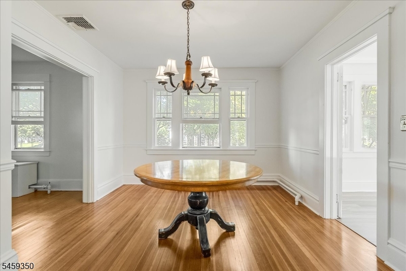 25 Orchard St Property Photo 16