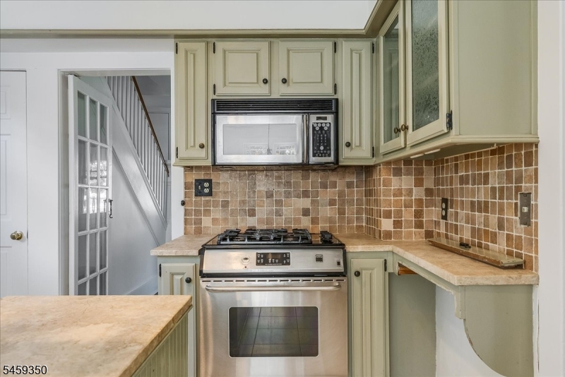 25 Orchard St Property Photo 20