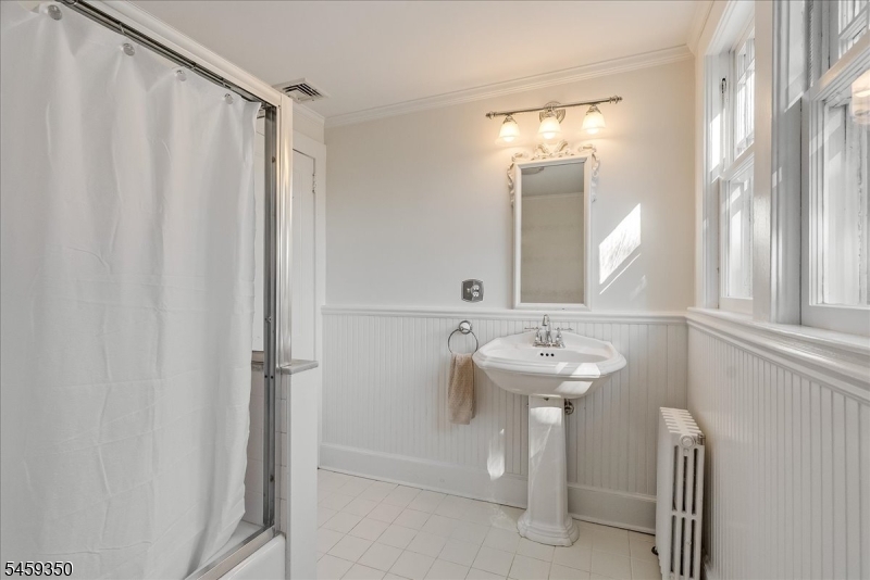 25 Orchard St Property Photo 24