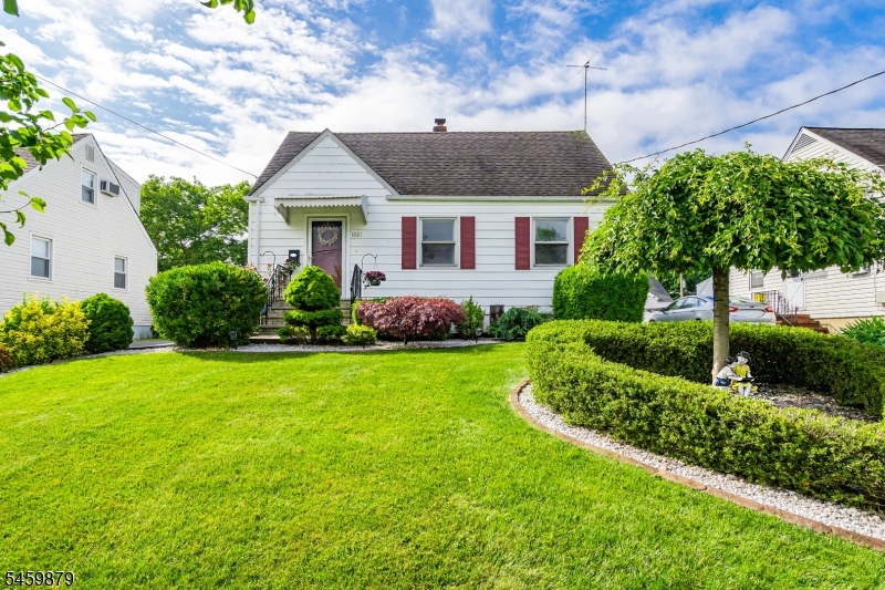 1601 Raritan Rd Property Photo 14