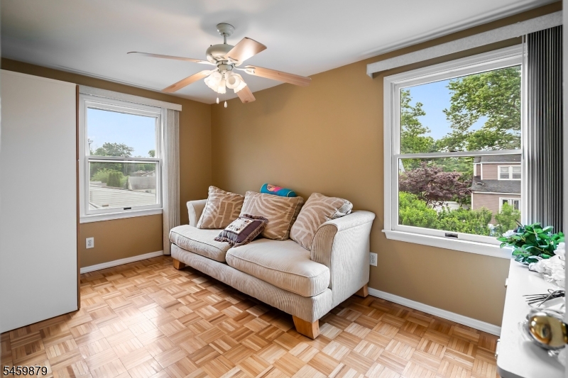 1601 Raritan Rd Property Photo 17