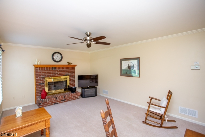 25 Farmhouse Rd Property Photo 18