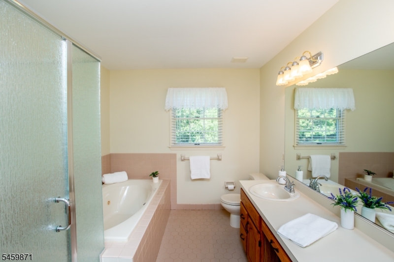 25 Farmhouse Rd Property Photo 25
