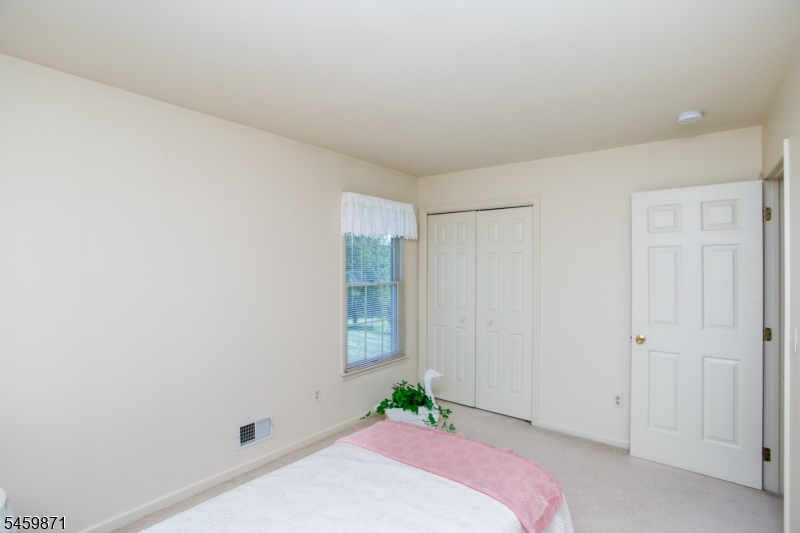 25 Farmhouse Rd Property Photo 33