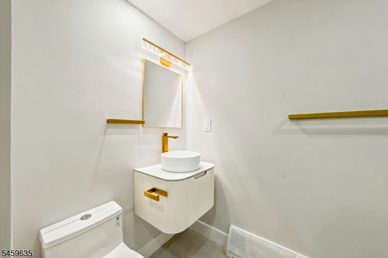 26 Cooper Ln Property Photo 17