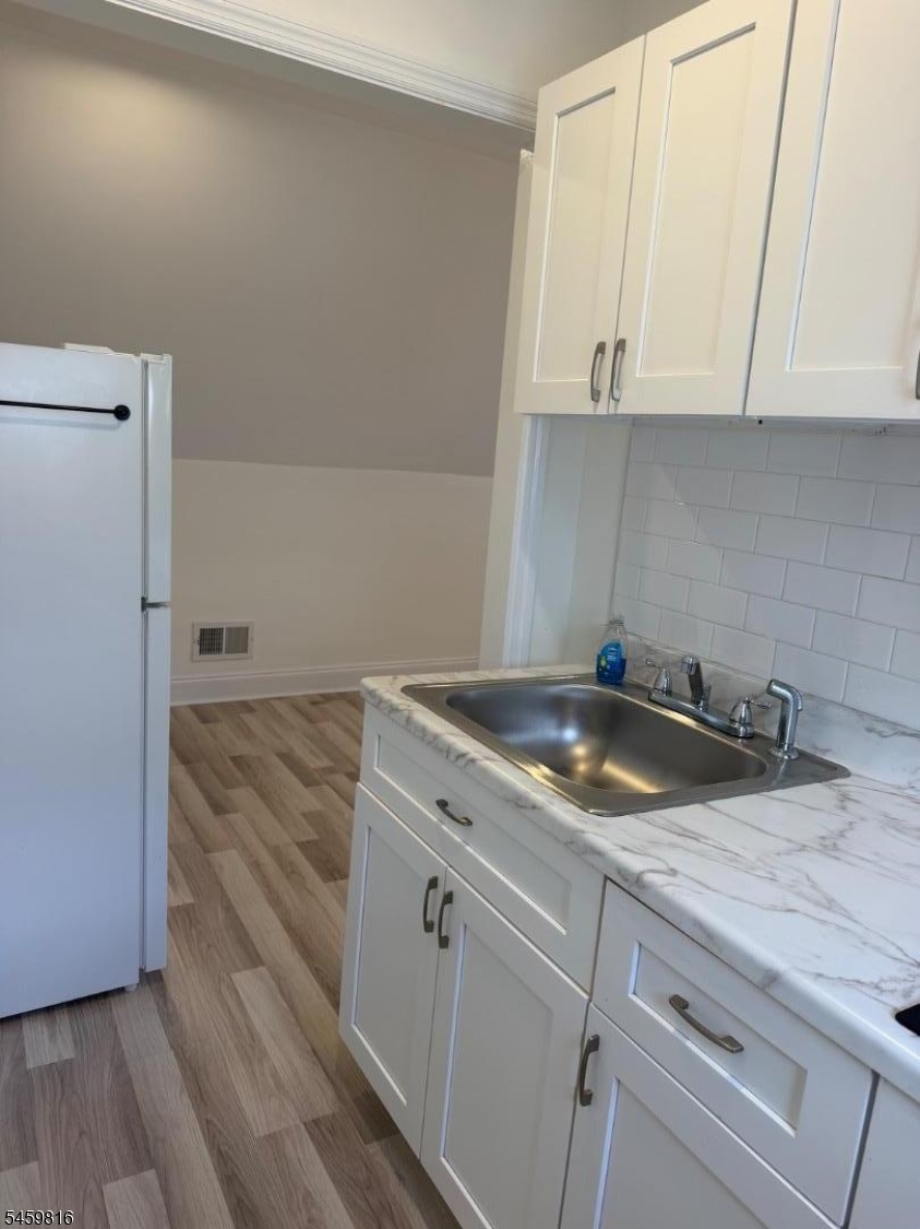 17 John St 3 Property Photo 2