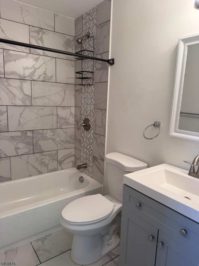 17 John St 3 Property Photo 5