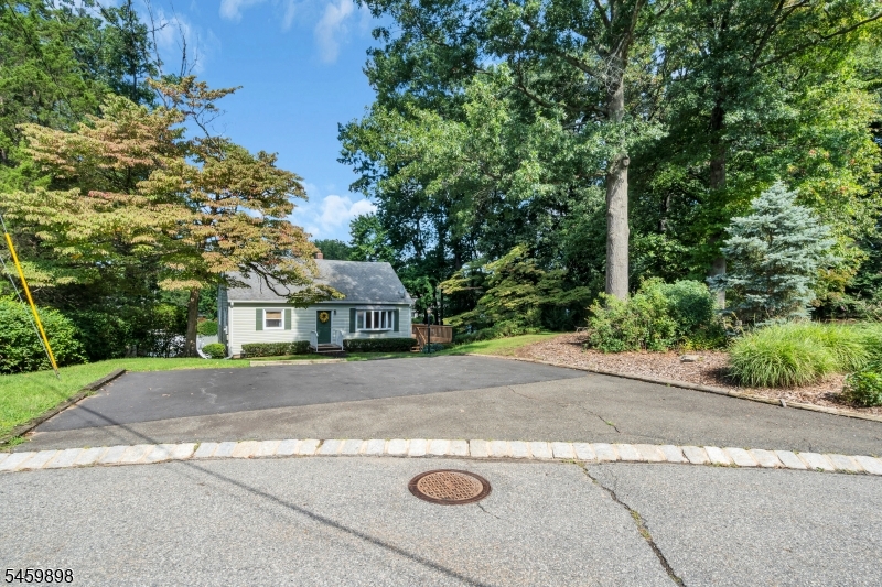 10 Park Ter Property Photo 8