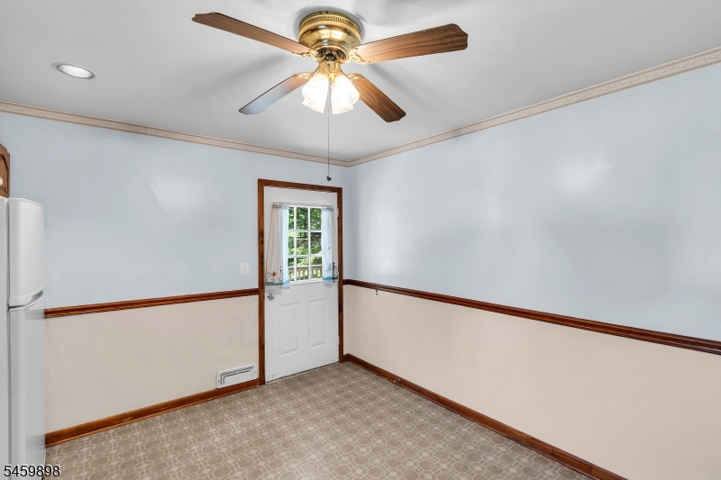10 Park Ter Property Photo 14