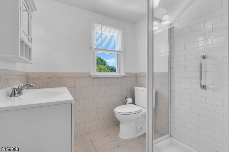 10 Park Ter Property Photo 24