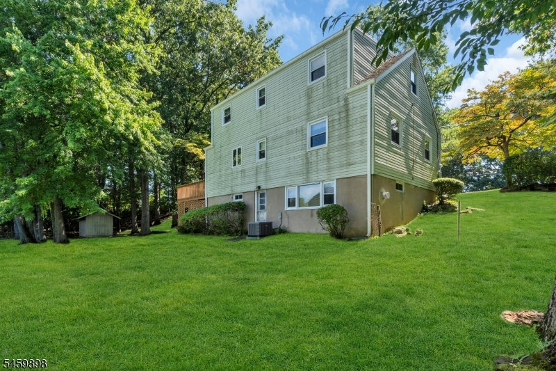 10 Park Ter Property Photo 31
