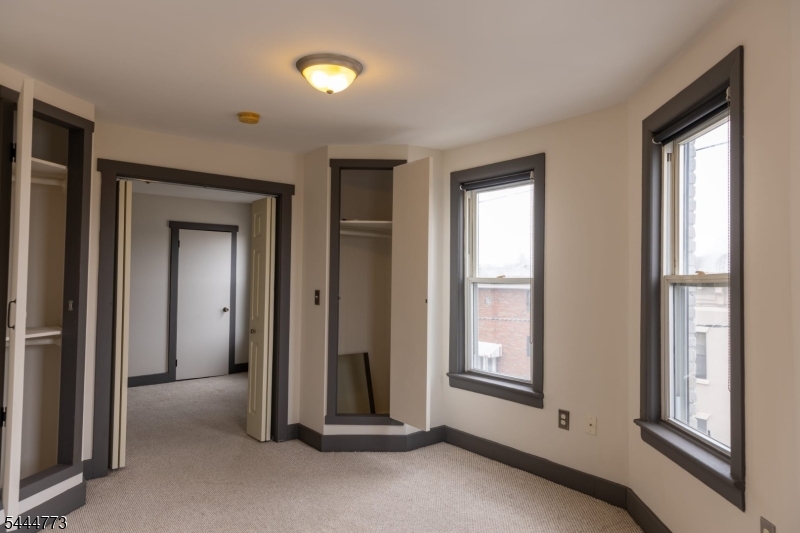 181 Lincoln Pl 3 Property Photo 12