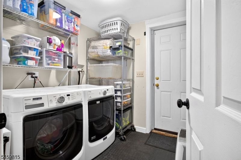 433 Wheeler Pl Property Photo 17