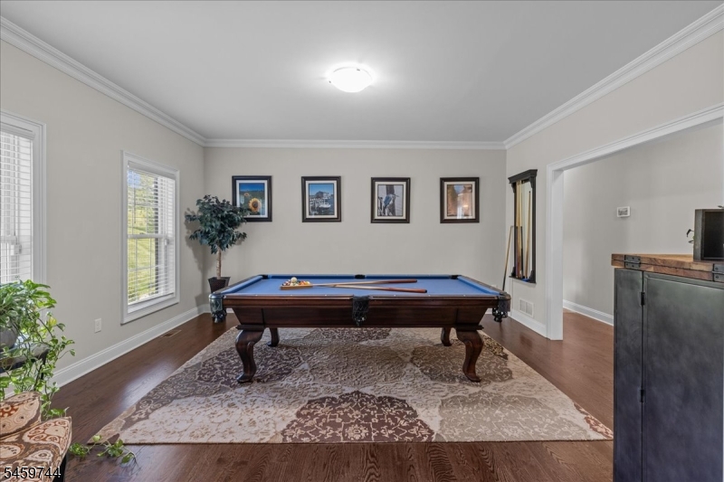 5 Thames Ln Property Photo 5
