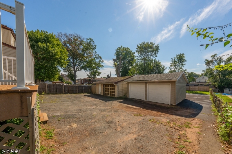 136 Elm St 2 Property Photo 3