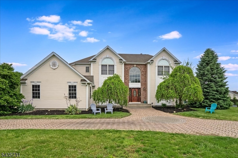 24 Saddle Ridge Rd Property Photo 1