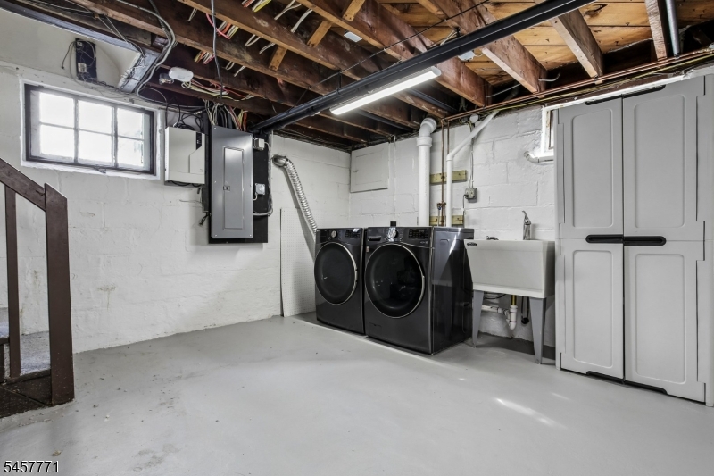 129 Tulip St Property Photo 30