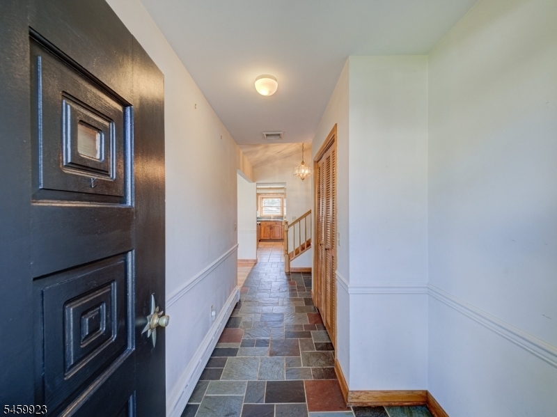 331 W Frech Ave Property Photo 4
