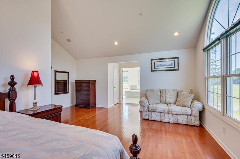 3 Summer Cottage Ln Property Photo 15