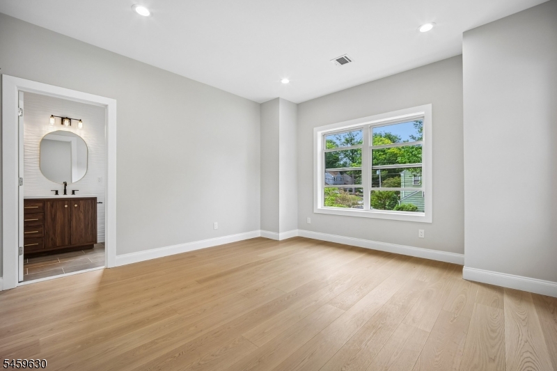 5 Briar Cliff Rd Property Photo 23