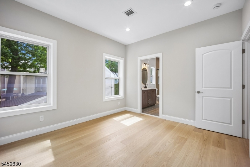 5 Briar Cliff Rd Property Photo 27