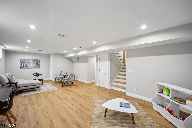5 Briar Cliff Rd Property Photo 35