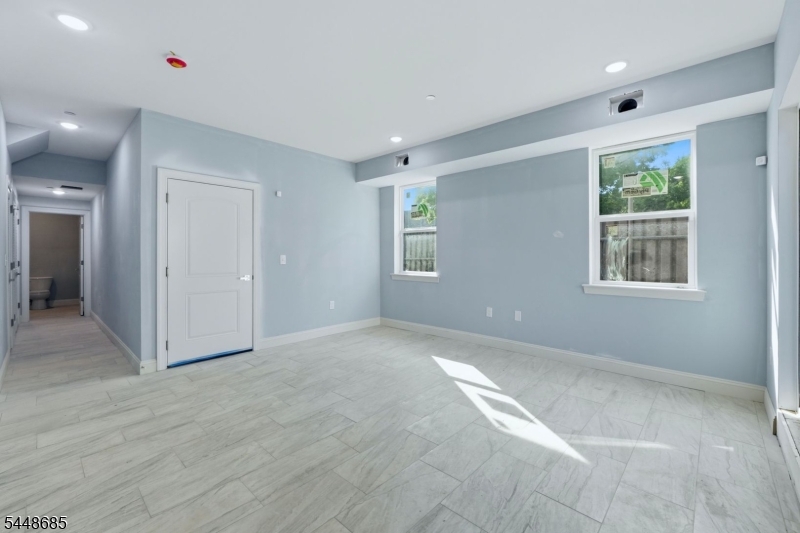 339 Court St Property Photo 19
