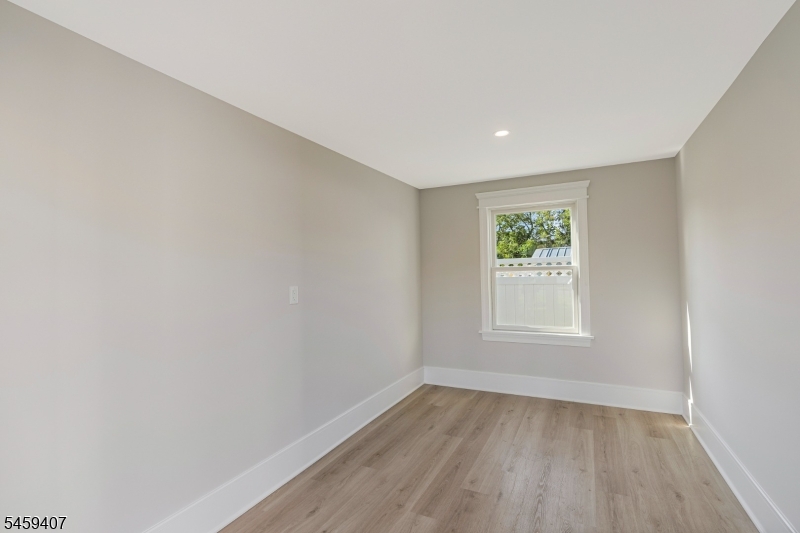 7 Mastogen Dr Property Photo 32