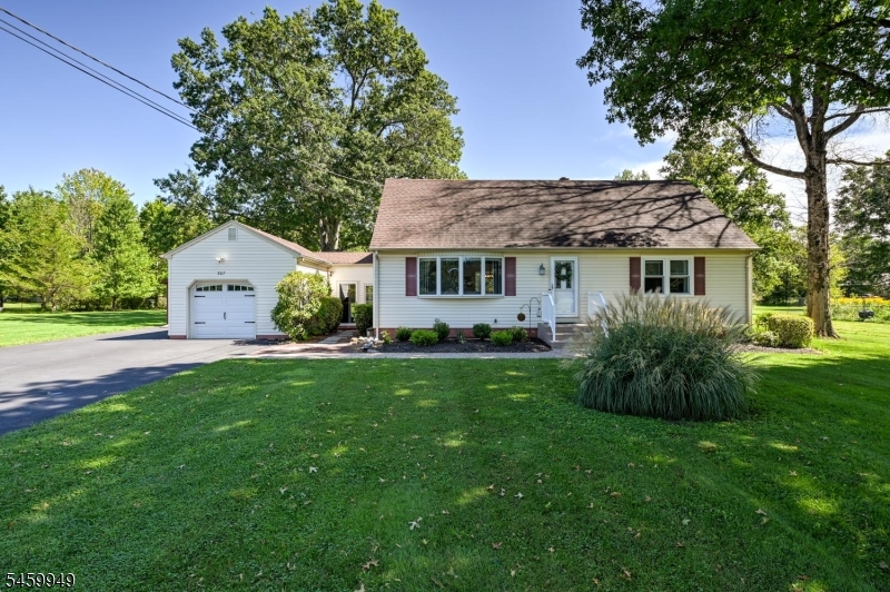307 S Branch Rd Property Photo 1