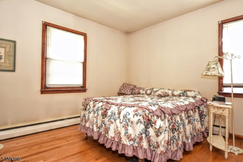 27 Hillcrest Ave Property Photo 13