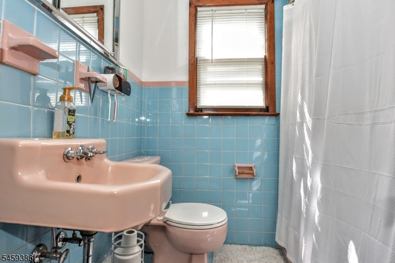 27 Hillcrest Ave Property Photo 25