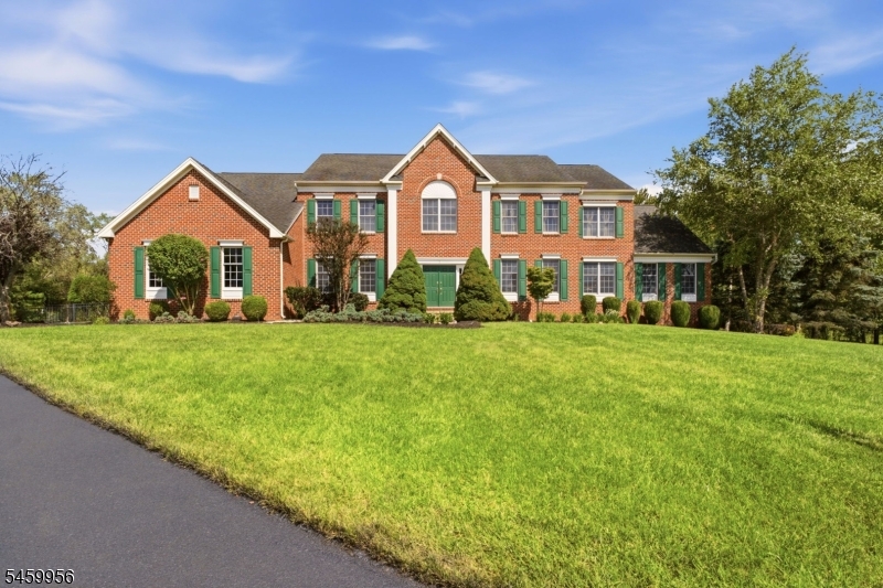 3 Longbow Ter Property Photo 2