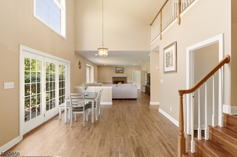 3 Longbow Ter Property Photo 13