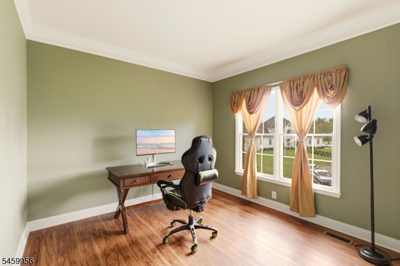 3 Longbow Ter Property Photo 24