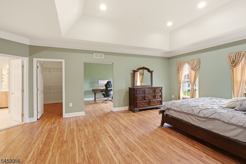 3 Longbow Ter Property Photo 31