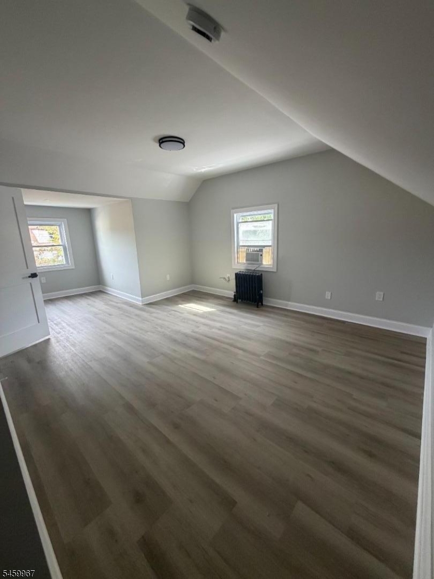 534 Morris St Property Photo 6