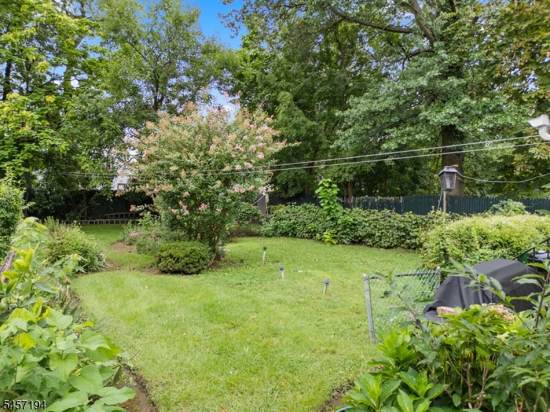 132 Elm St Property Photo 3