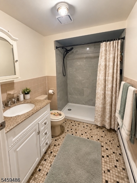 649 W Grand Ave 101 Property Photo 12
