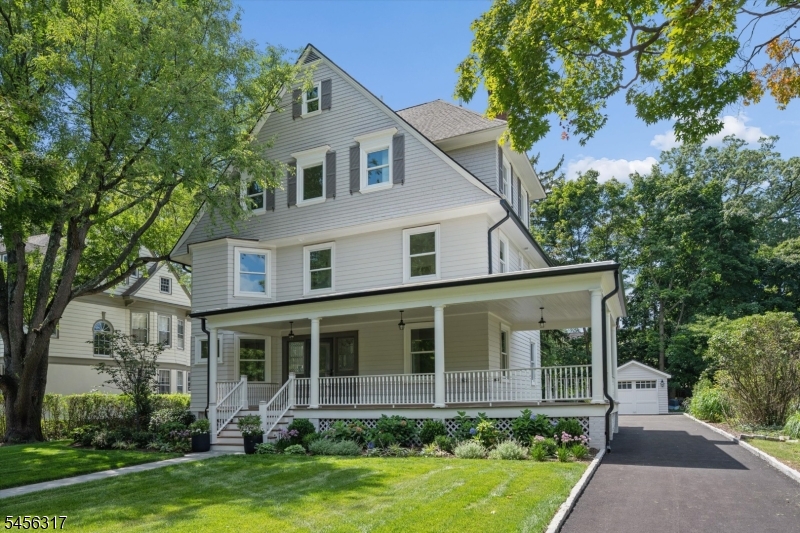 26 Appleton Pl Property Photo 1
