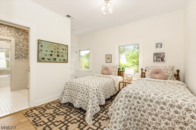 26 Appleton Pl Property Photo 40