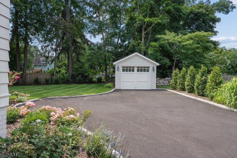 26 Appleton Pl Property Photo 50