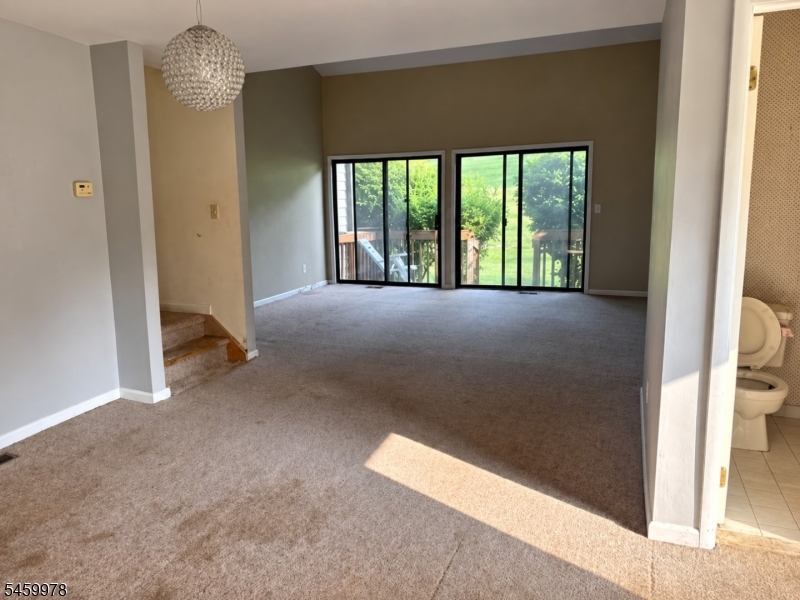 1 Oriole Ter Property Photo 4