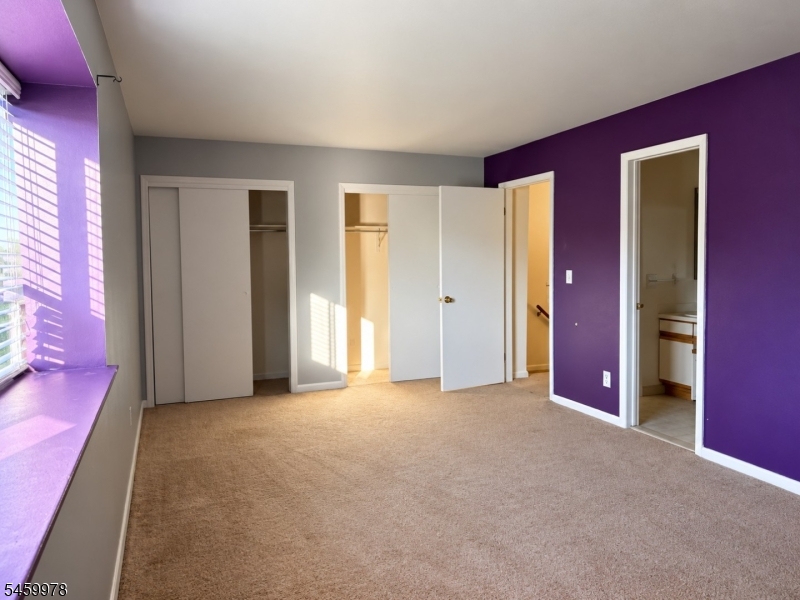 1 Oriole Ter Property Photo 10