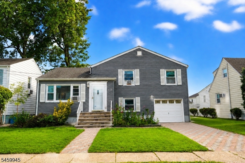 2522 Branford Ave Property Photo 1